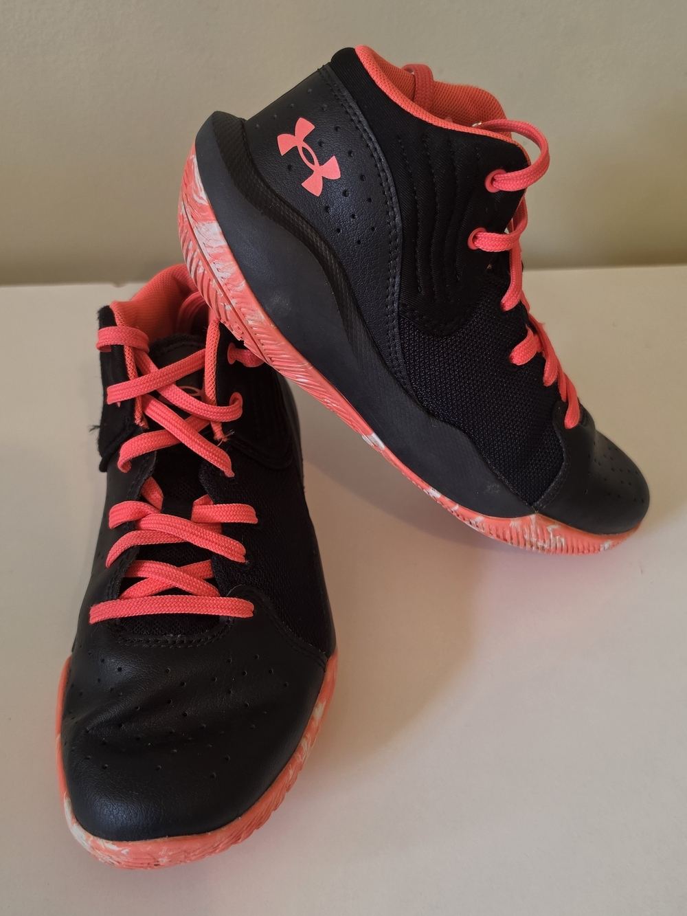 Under Armour Kids' Black & Neon Pink Athletic Shoes 3Y